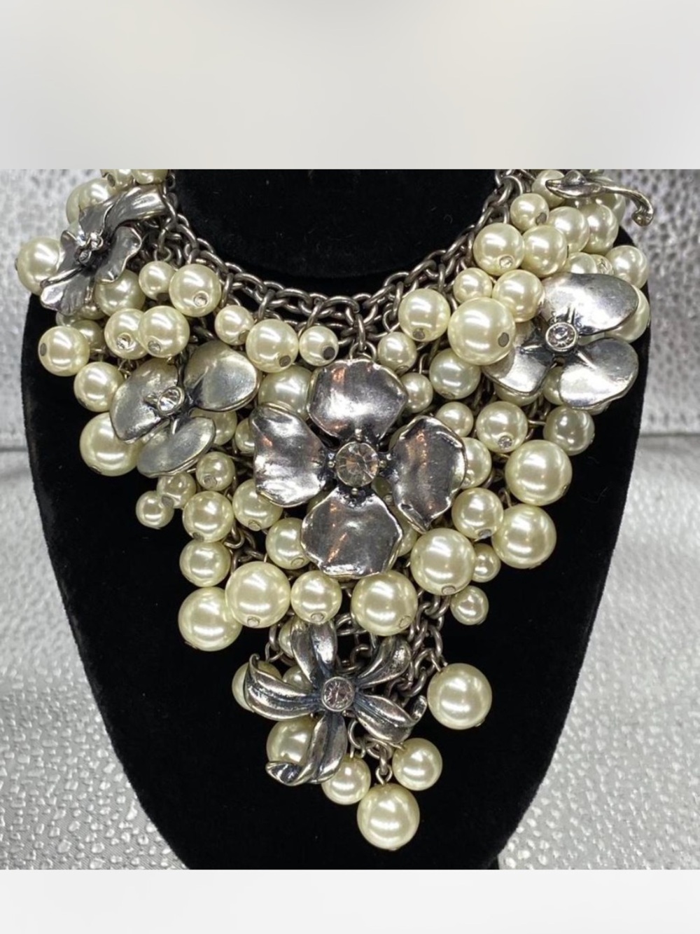 *** Statement ^^^ Pearl Cluster Necklace ***  Silver Iced  Floral Accents ^^^